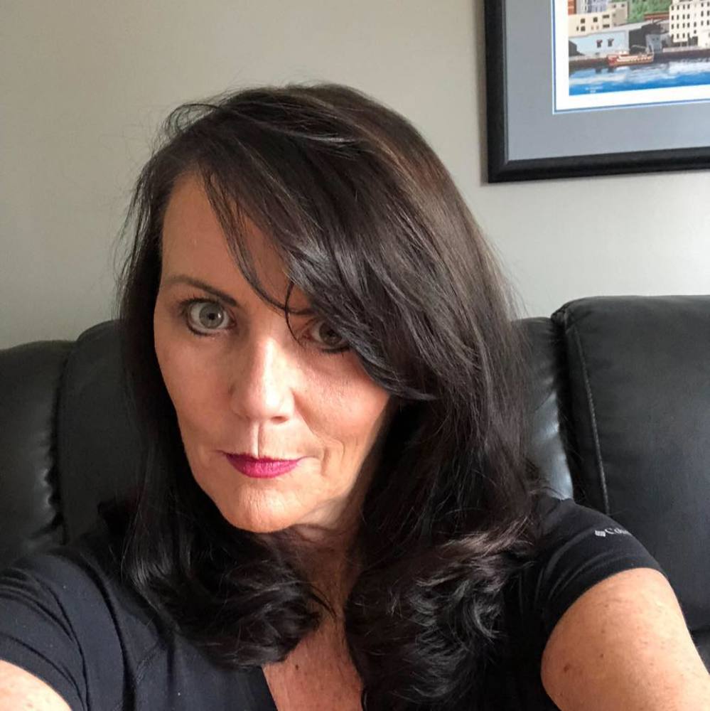 Meet your Posher, Carolyn